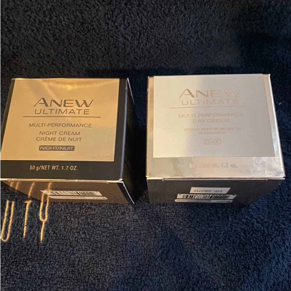 AVON- NEW!! Ultimate Multi-Performance Night and Day Cream Set - Gold and Silver